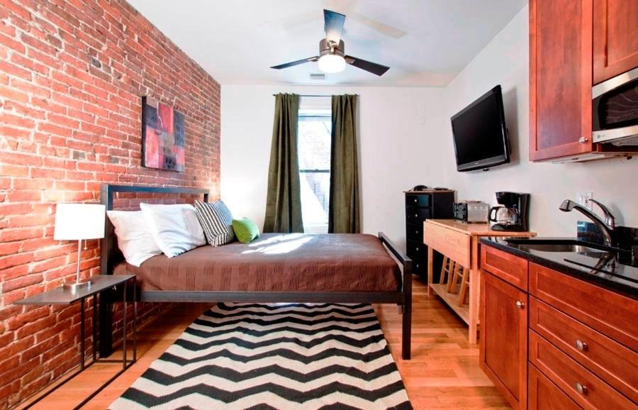 Boston Christopher Room photo